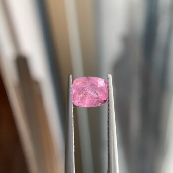 Natural Mahenge Spinel 2.15 Carats, soft pink