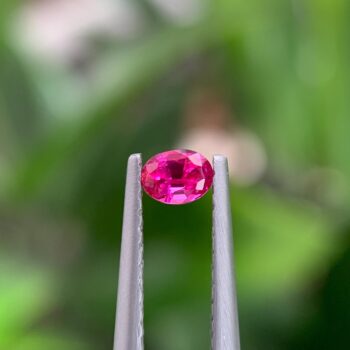 Natural Pink Red Mahenge Spinel, 0.21 carats, Oval Cut
